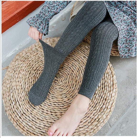🛍4X WINTER Leggings and socks🛍